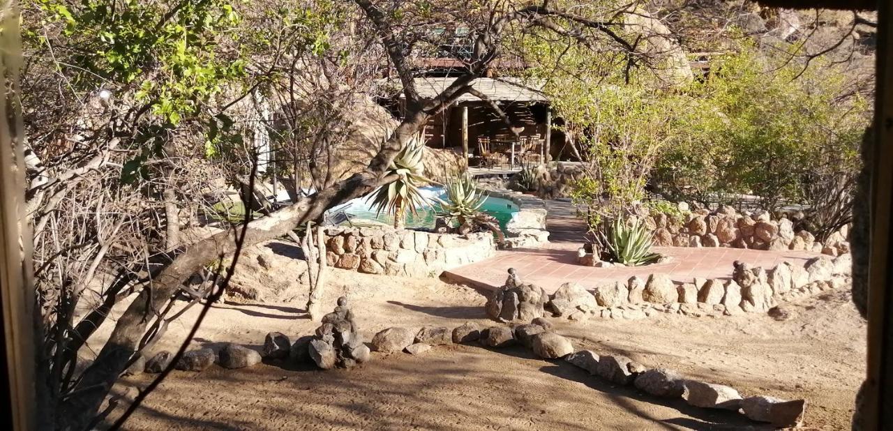 Ondudu Safari Lodge Omaruru Exterior photo