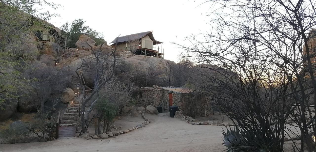 Ondudu Safari Lodge Omaruru Exterior photo